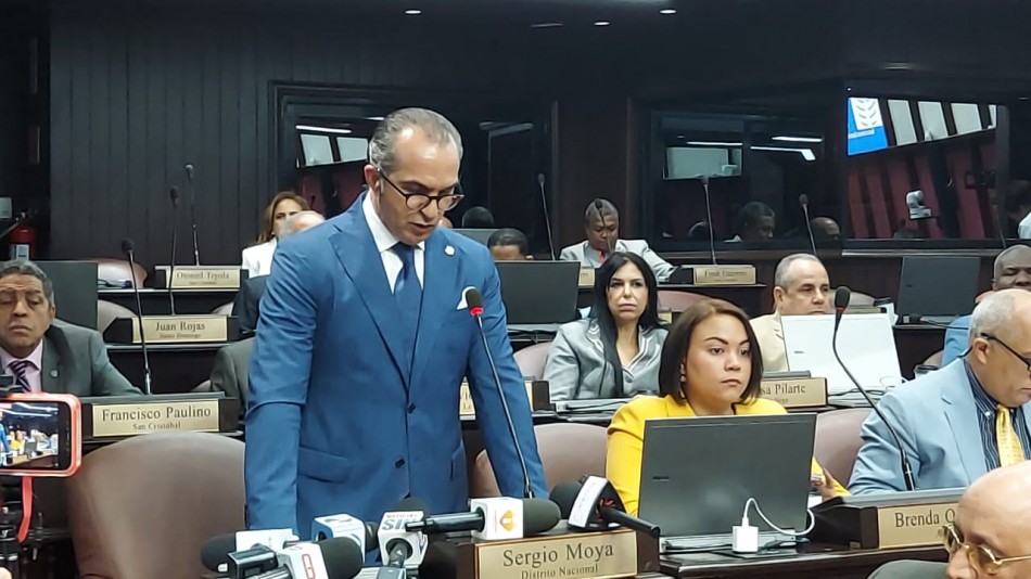Diputado Sergio Moya "Gory"afirma que renunciar&aacute; si le aprueban que recibi&oacute; dinero irregular