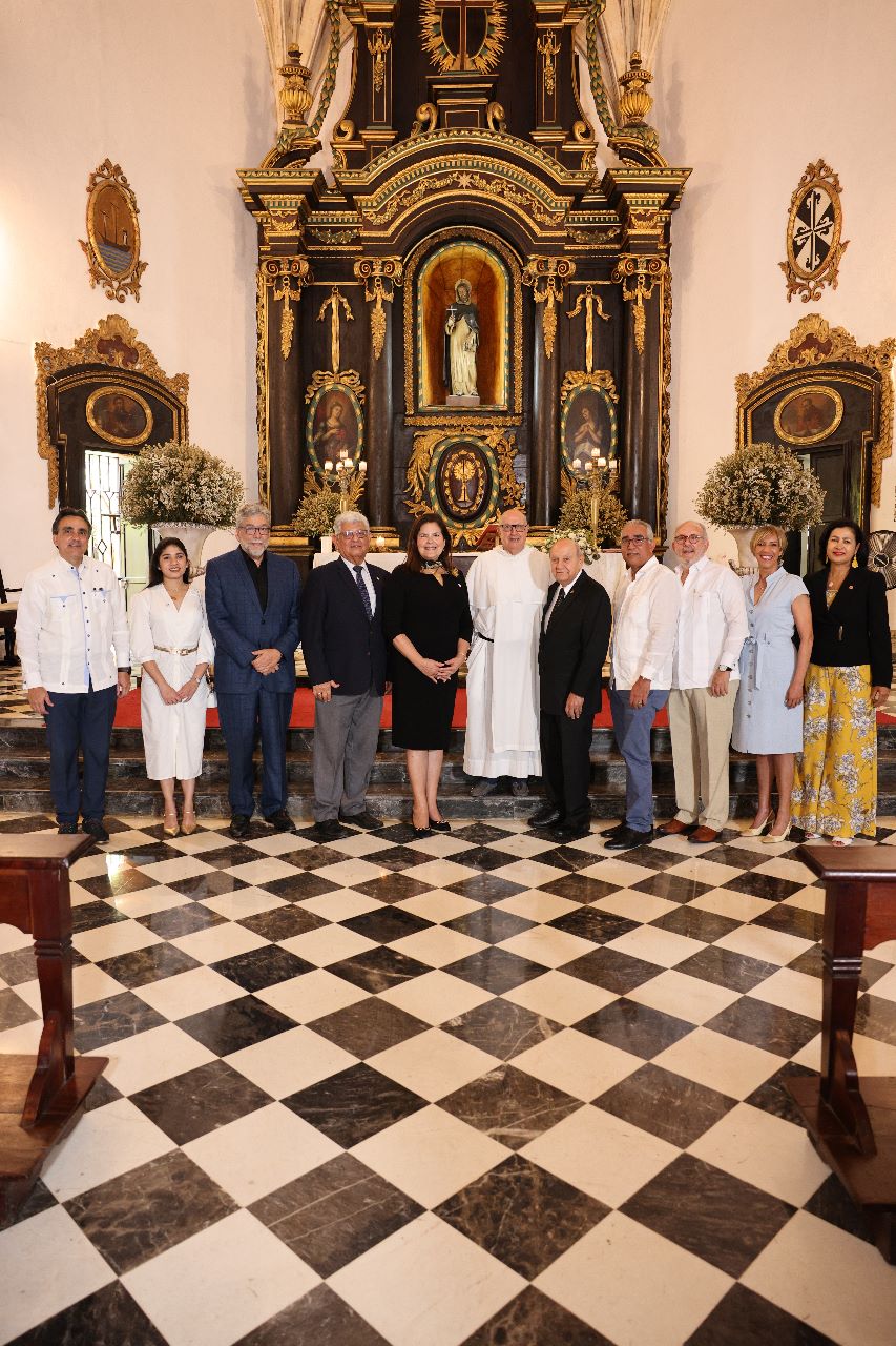 Cenapec celebra eucarist&iacute;a por celebraci&oacute;n de 51 aniversario