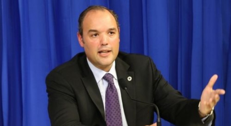 Senador del Castillo dice reforma fiscal debe abarcar ingresos y gastos