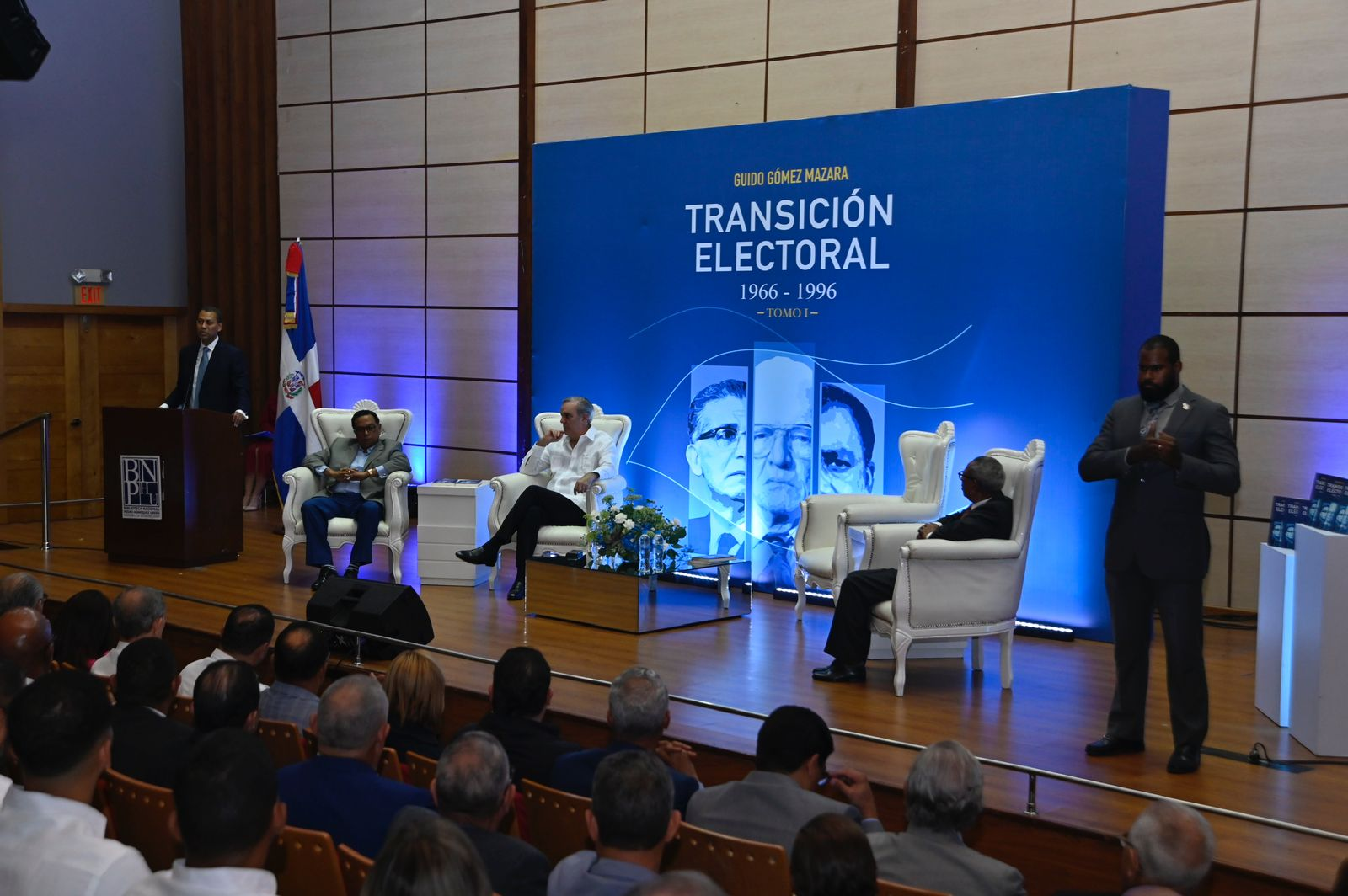 Guido G&oacute;mez Mazara presenta su libro &laquo;Transici&oacute;n Electoral 1966-1996&raquo;