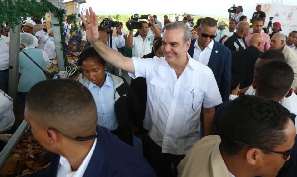 Luis Abinader entrega 5 obras  este s&aacute;bado