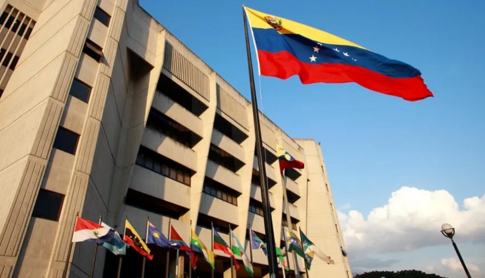 Supremo de Venezuela convoca a los 10 candidatos presidenciales a comparecer este viernes