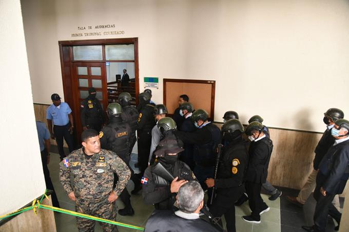Diputado Sergio Moya &ldquo;Goris&rdquo; fue jefe de cobros ilegales a bancas