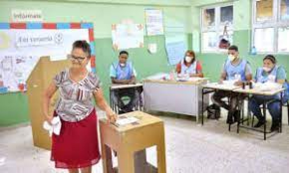 Juramentaciones, Marchas Y Visitas Mueven Los Partidos
