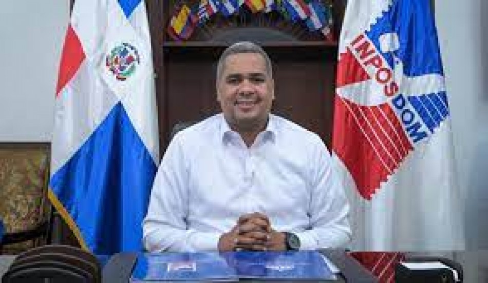 El director del lNPOSDOM Erick Guzm&aacute;n, felicita a sus usuarios y colaboradores en Navidad