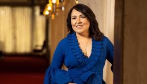 Emelyn Baldera anuncia Premio Mujeres que inspiran