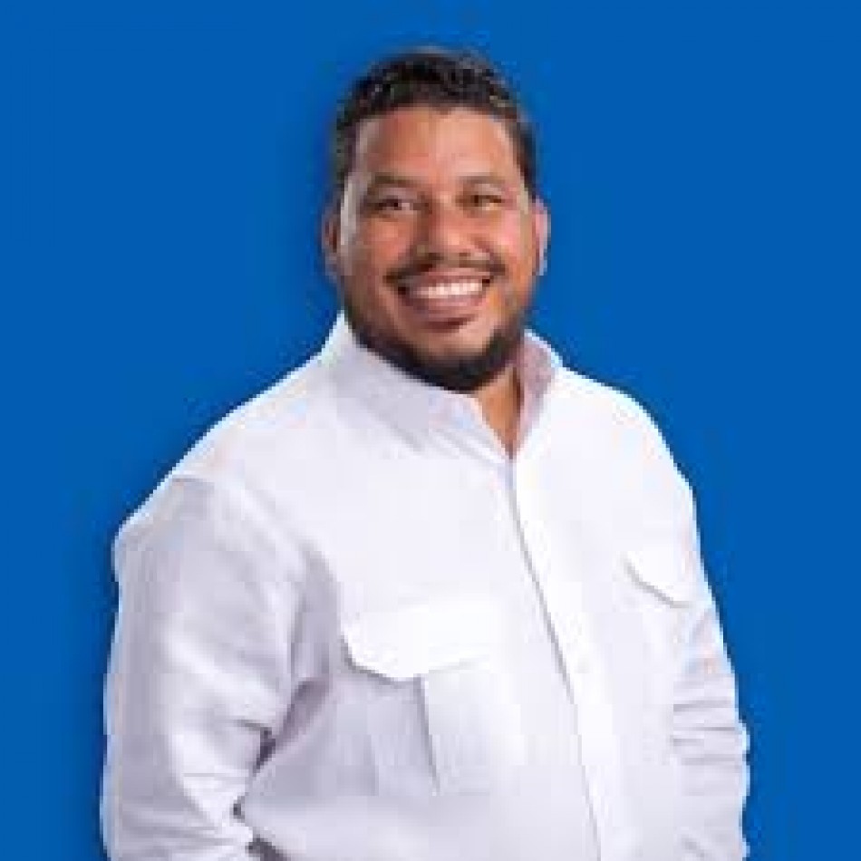 Simanca expresa " Soy el tuyo  , soy simanca ," vota 9