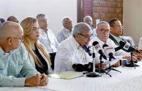M&eacute;dicos vuelven a reunirse con ministerios de Trabajo y Salud P&uacute;blica en busca de salida a conflicto ARS