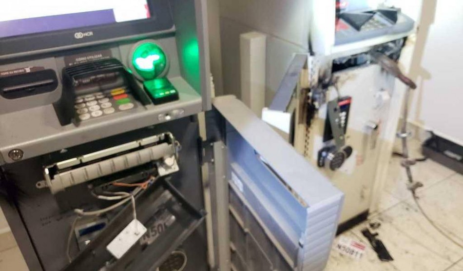 Ladrón rompe cajero automático y no logra llevar dinero: estaba vacío; la PN lo captura