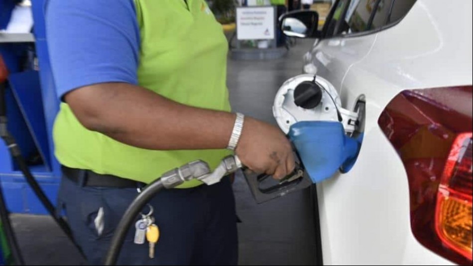 Precios de los combustibles bajarán hasta RD$1.10 por galón