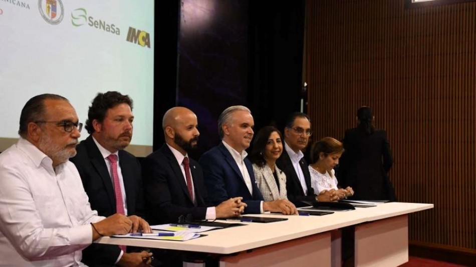 Ministro de trabajo    no ve necesario tocar C&oacute;digo Laboral si el plan de Semana Laboral Reducida funciona