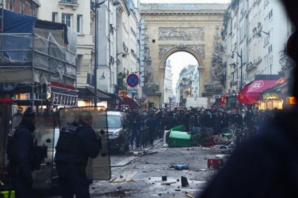 Detenido por tiroteo que dej&oacute; tres muertos en Par&iacute;s dice haber actuado por racismo
