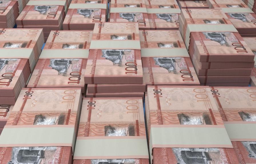 Roban cami&oacute;n de valores con m&aacute;s de 20 millones de pesos en plaza comercial