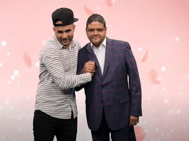 Director del COE y el rapero Jhon Wayne RD se unen en un canto a las madres