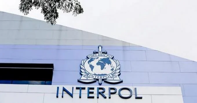 Autoridades necesitar&iacute;an orden de Interpol para buscar adolescente que mat&oacute; dominicana en Nueva York