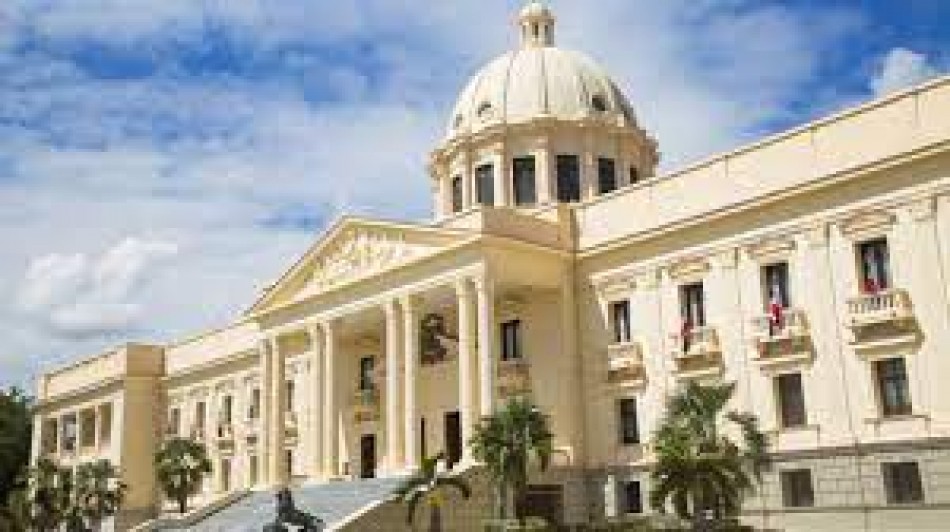 Gobierno dispone pensi&oacute;n a ca&ntilde;eros y afiliados del antiguo IDSS