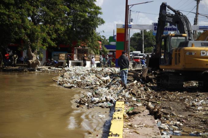 Desborde del r&iacute;o Yaque del Norte, el desastre que Orlando Jorge Mera quiso evitar en Monte Cristi