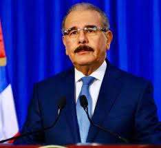 Danilo Medina &ldquo;saldr&aacute; a las calles&rdquo; a juramentar nuevos miembros del PLD