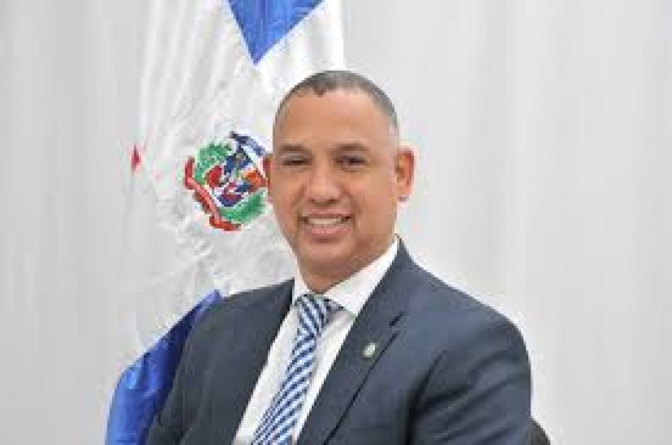 El Diputado Alexis Jiménez le da las gracias al presidente Luis Abinader por el bacheo y asfaltado del sector de Invivienda