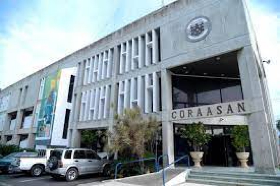 Empleados de Coraasan exigen aumento salarial
