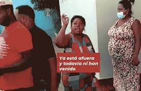 Mujer da a luz dentro de un carro por supuesta negligencia del Hospital Ricardo Limardo