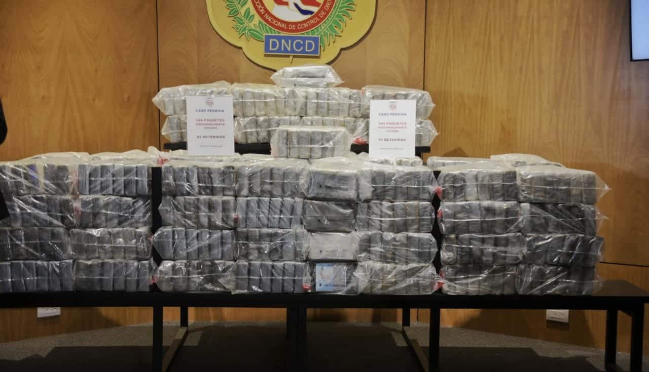 DNCD ocupa 400 paquetes de coca&iacute;na en las costas de Peravia