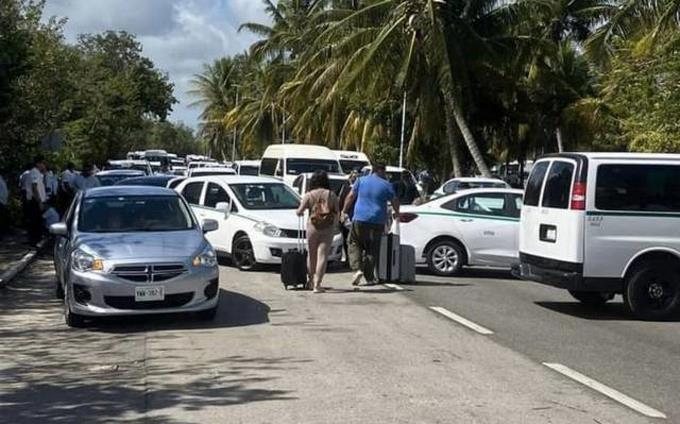 EE.UU alerta por conflicto entre taxistas y servicio de Uber al sur de M&eacute;xico