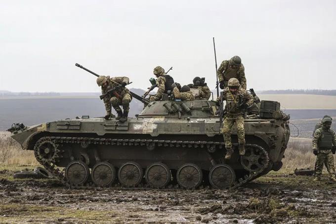 EE.UU. y Alemania deciden enviar tanques a Ucrania