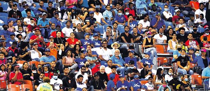 El b&eacute;isbol y la mafia en las taquillas del Licey