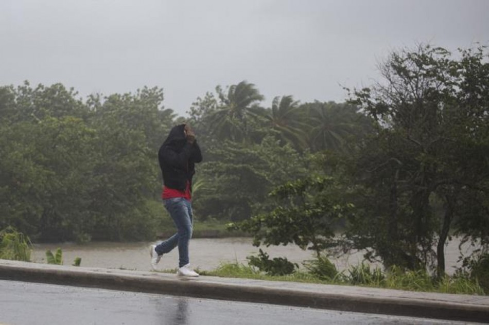 El hurac&aacute;n Fiona causa fuertes lluvias y vientos en Rep&uacute;blica Dominicana