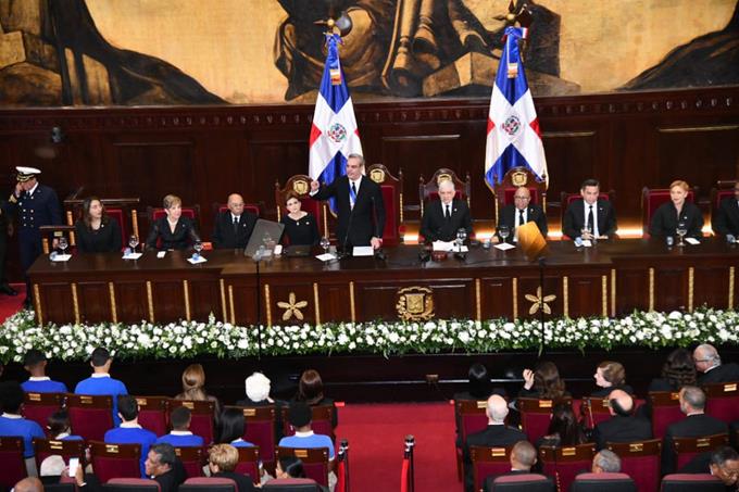 El Presidente inform&oacute; que hubo reducci&oacute;n de la mortalidad materna