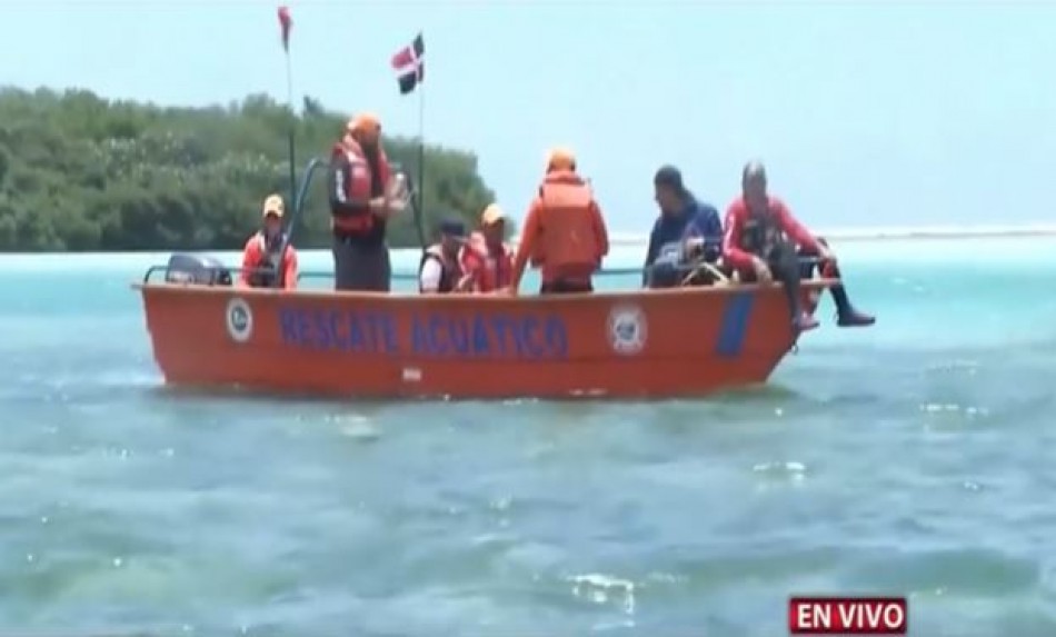Playa de Boca Chica recibe a miles de visitantes el Viernes Santo