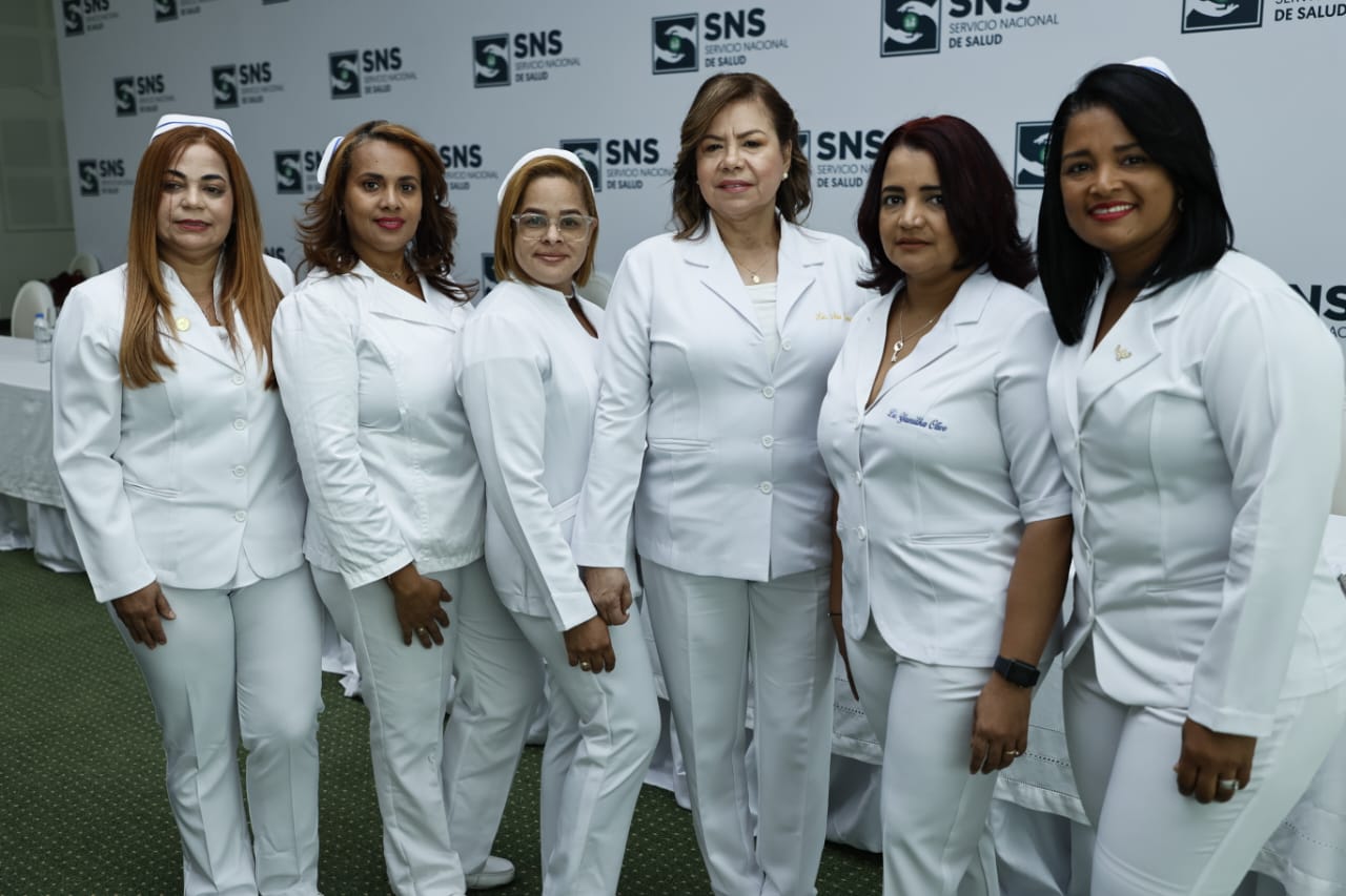 SNS resalta la labor de enfermeras; afirma son las claves en la promoci&oacute;n de la salud