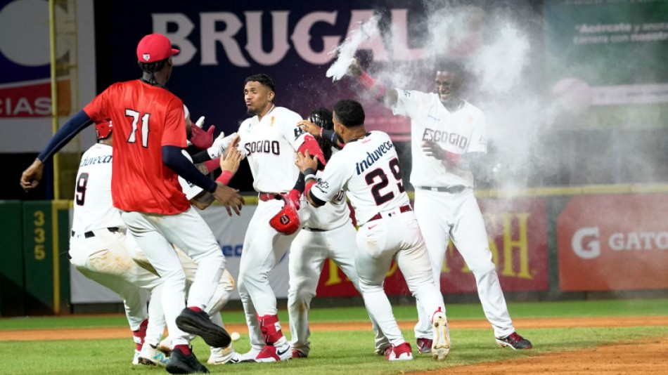 Toros y Licey obtienen victorias