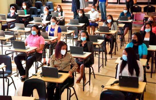 Viceministro afirma se necesitan 12 mil docentes para pr&oacute;ximo a&ntilde;o escolar