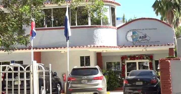 Saludan sentencia del TC contra decisi&oacute;n de exministro Andr&eacute;s Navarro