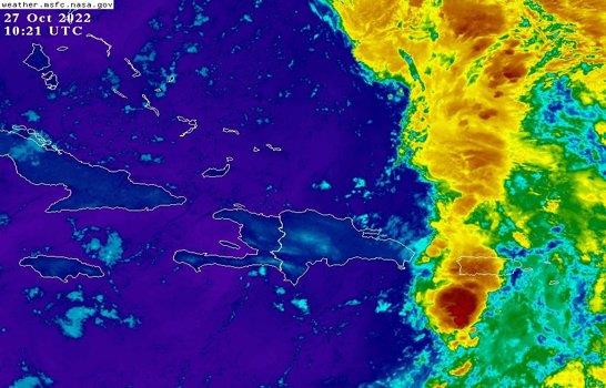 Meteor&oacute;logos vigilan dos &aacute;reas de baja presi&oacute;n en la cuenca atl&aacute;ntica