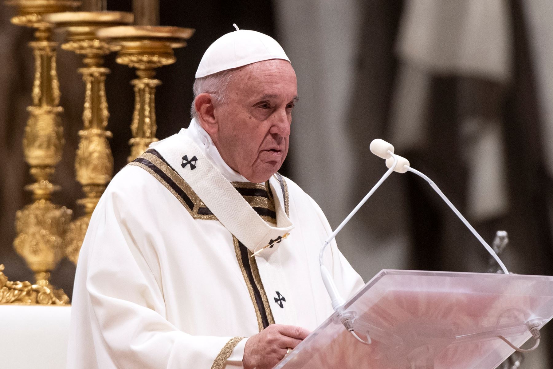 El papa pide que los padres no sean ansiosos y sobreprotectores
