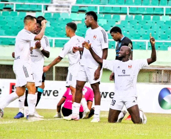 Espa&ntilde;a pone su mirada en el crecimiento del f&uacute;tbol dominicano