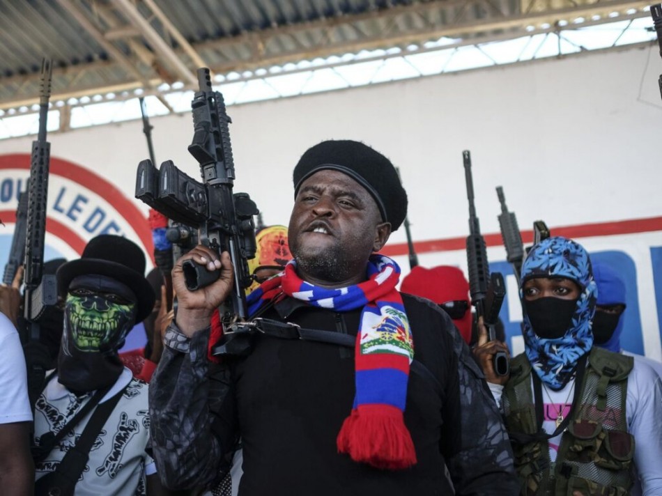 Banda armada anuncia la liberaci&oacute;n de terminal petrolera de Puerto Pr&iacute;ncipe