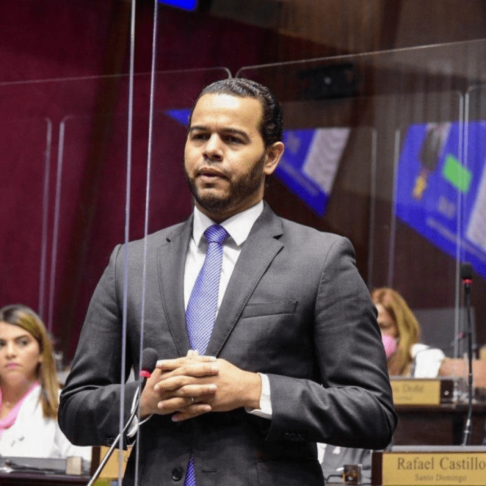 Hijo de Amarante Baret renuncia al PLD tras expulsi&oacute;n de su padre