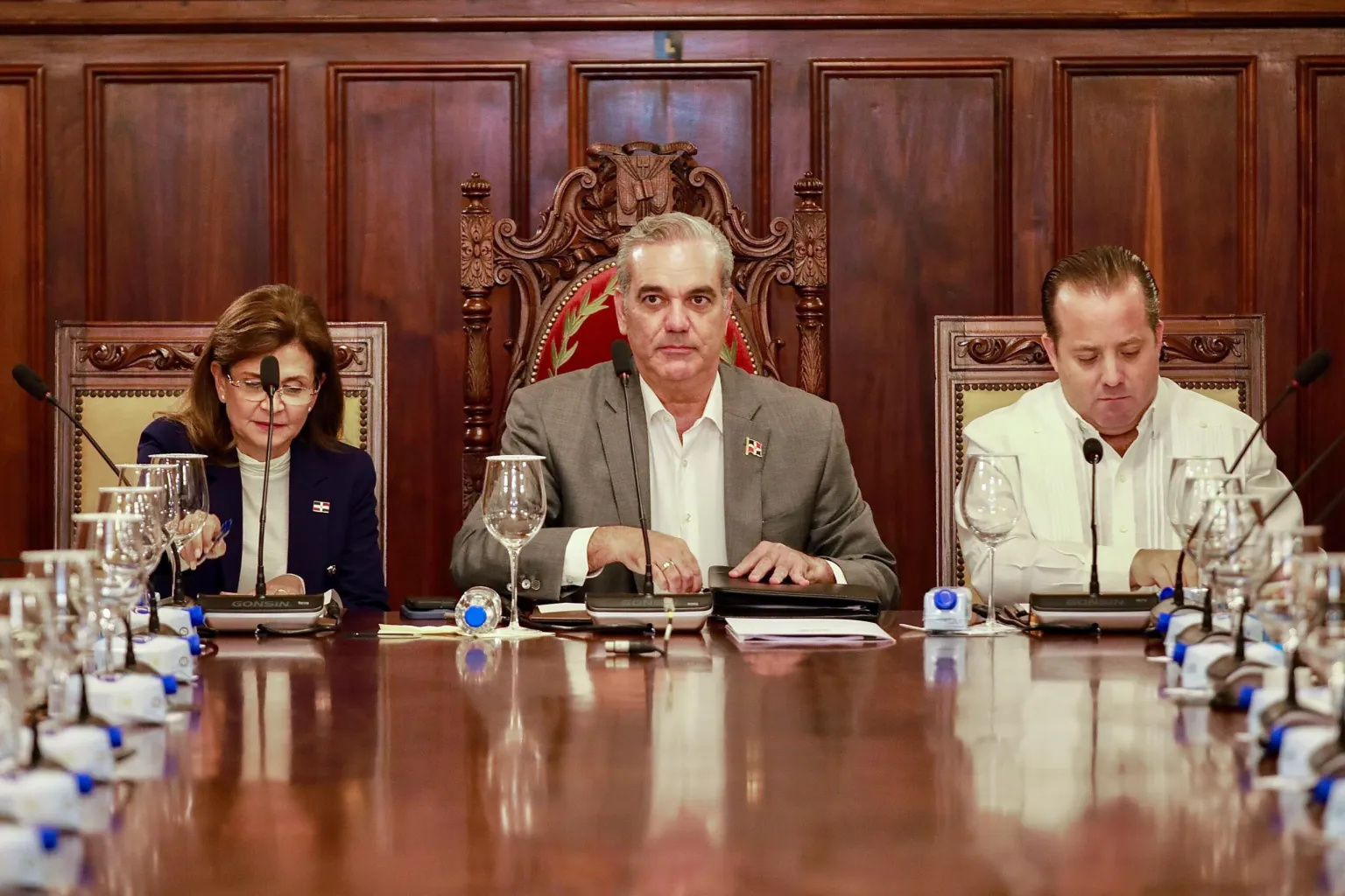 Gobierno da a conocer libro digital: &ldquo;5 a&ntilde;os construyendo el pa&iacute;s que queremos&rdquo;