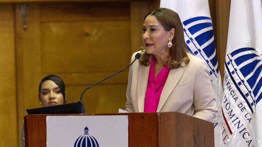 Directora de Sup&eacute;rate explica las m&aacute;s de 300 desvinculaciones en la instituci&oacute;n