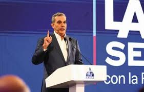 Abinader llama a sectores de la sociedad a trabajar en un pacto por la calidad de la Educaci&oacute;n