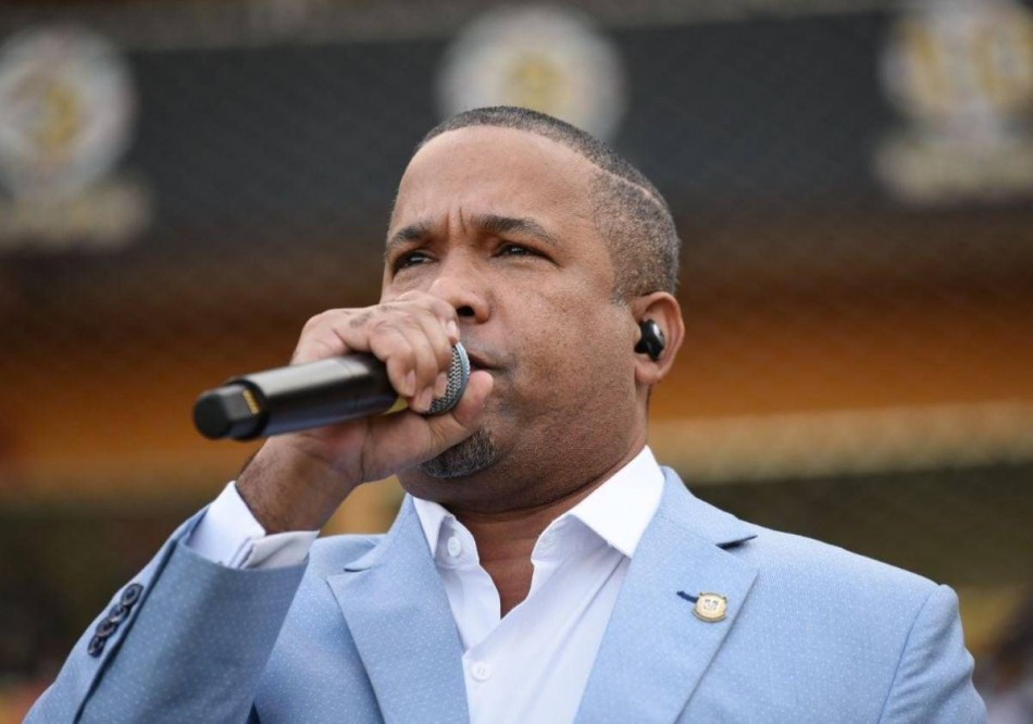 El cantante y senador dominicano H&eacute;ctor Acosta revela tiene c&aacute;ncer