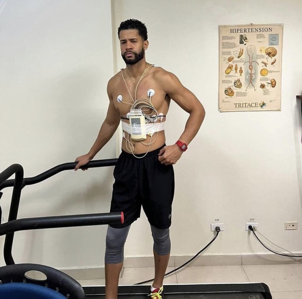 Muere el jugador de Baloncesto &Oacute;scar Cabrera en una prueba f&iacute;sica.