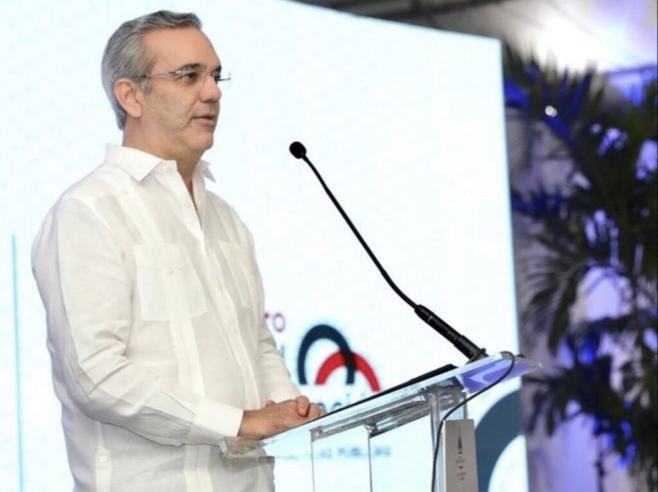 Presidente Luis Abinader es diagnosticado con Covid-19