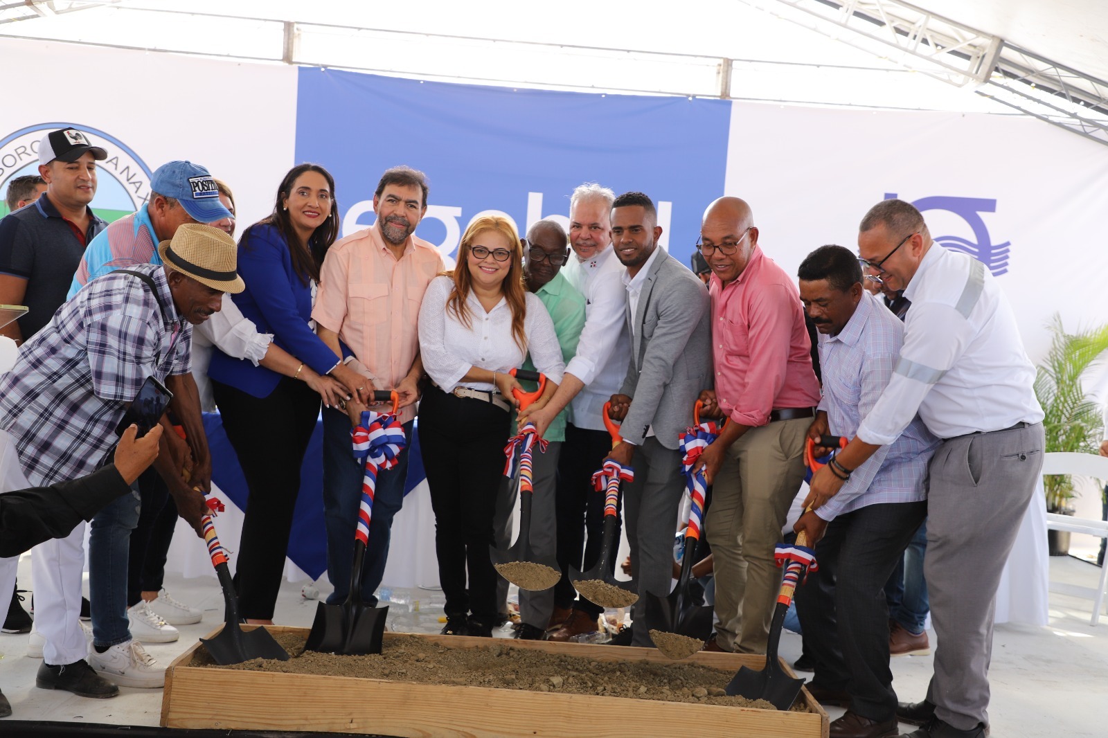 Gobierno inicia rehabilitaci&oacute;n del canal Ysura a un costo de RD$ 481 millones