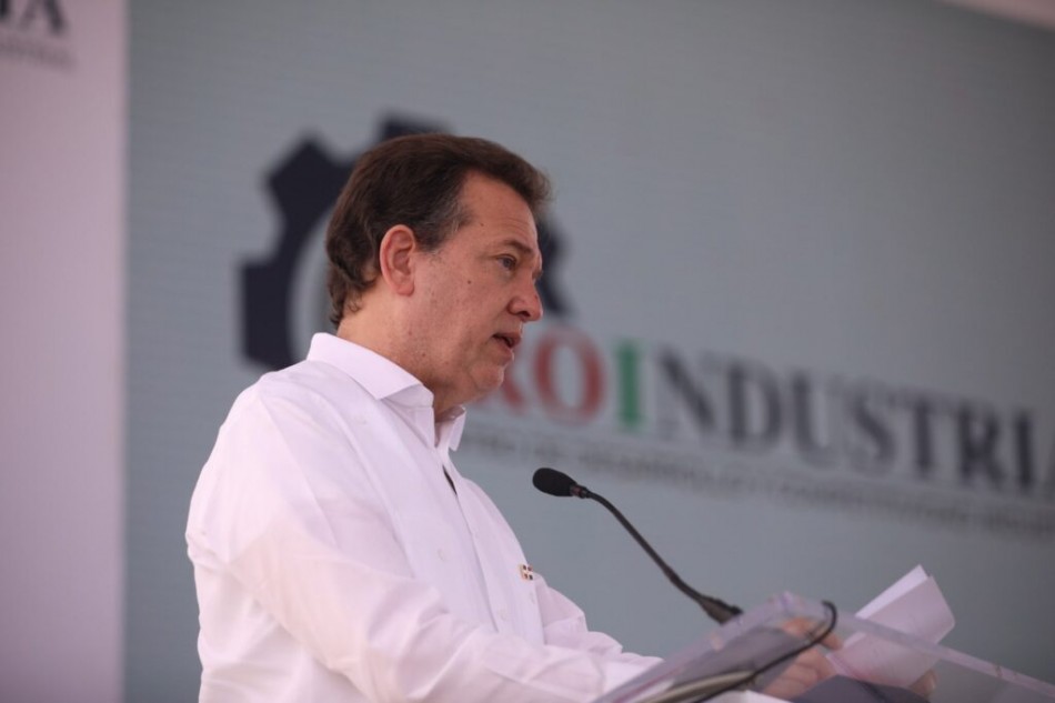 Ito Bison&oacute; dice alza de combustibles no depende del Gobierno