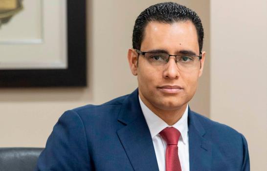 En RD hay m&aacute;s docentes de los que necesita el sistema, pero su preparaci&oacute;n es cuestionable